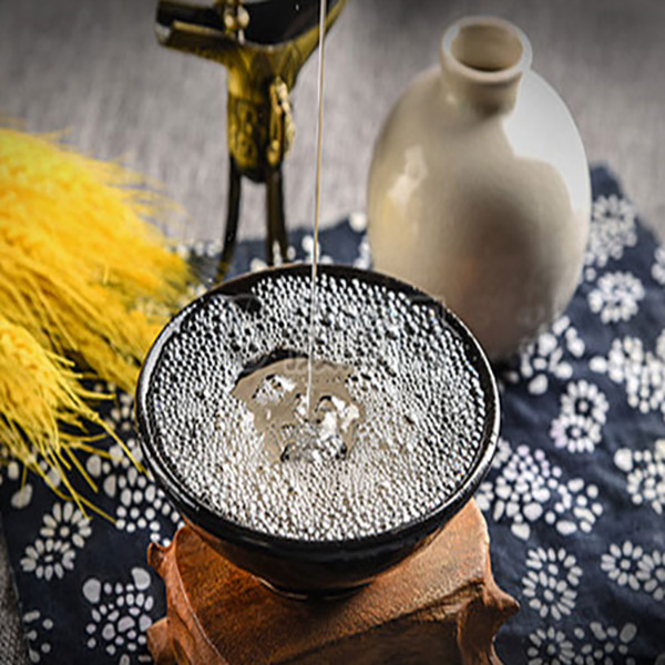白酒厂家批发散装浓香型基酒纯粮食酒贴牌定制